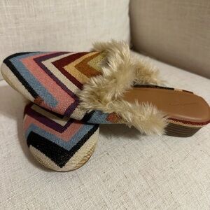 Universal Thread Multicolor Chevron Flats with Faux Fur